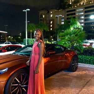 Meet your Posher, Gia